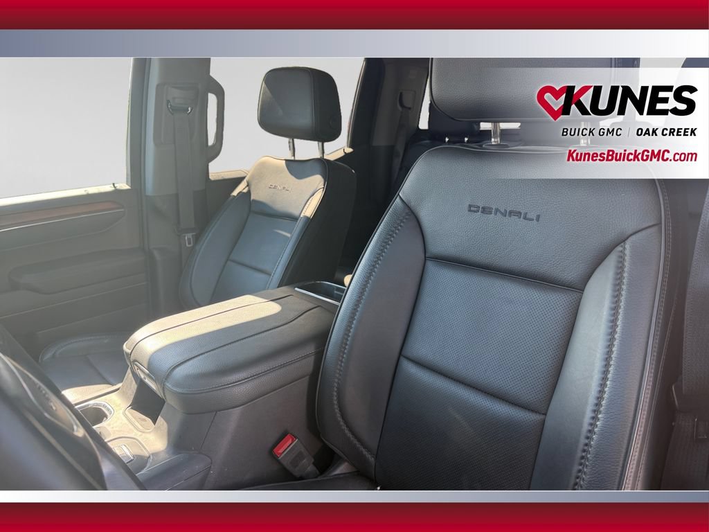 Used 2024 GMC Sierra 1500 Denali w/ Technology Package AWD/4WD image 16