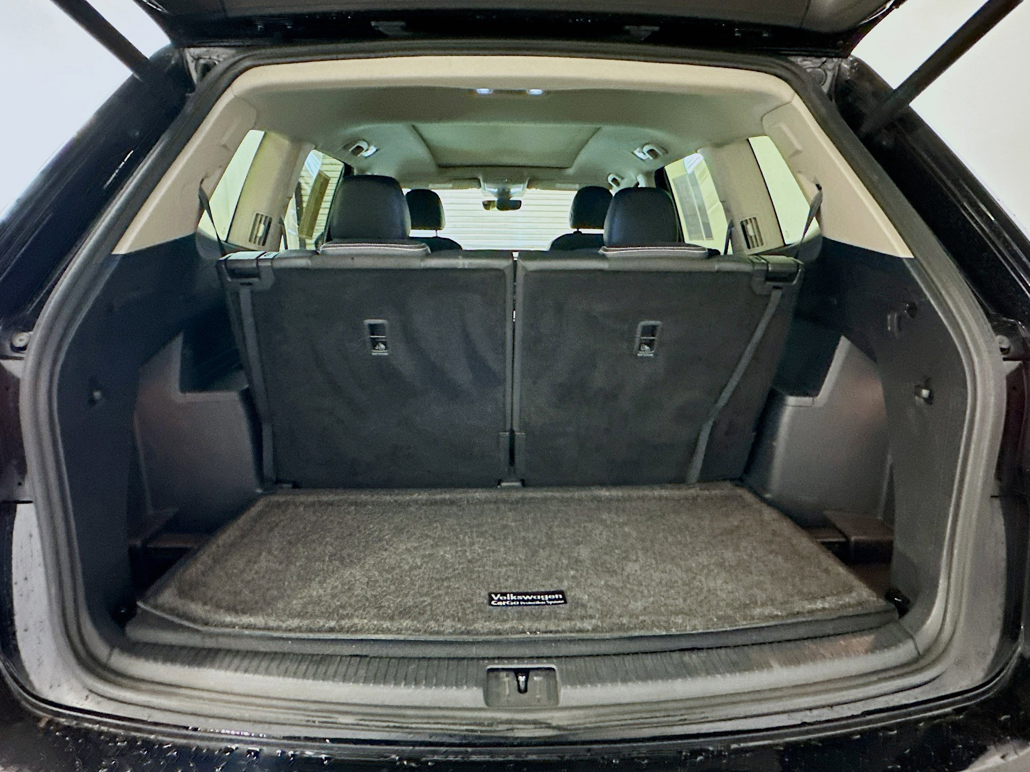 Used 2021 Volkswagen Atlas SEL Premium image 32