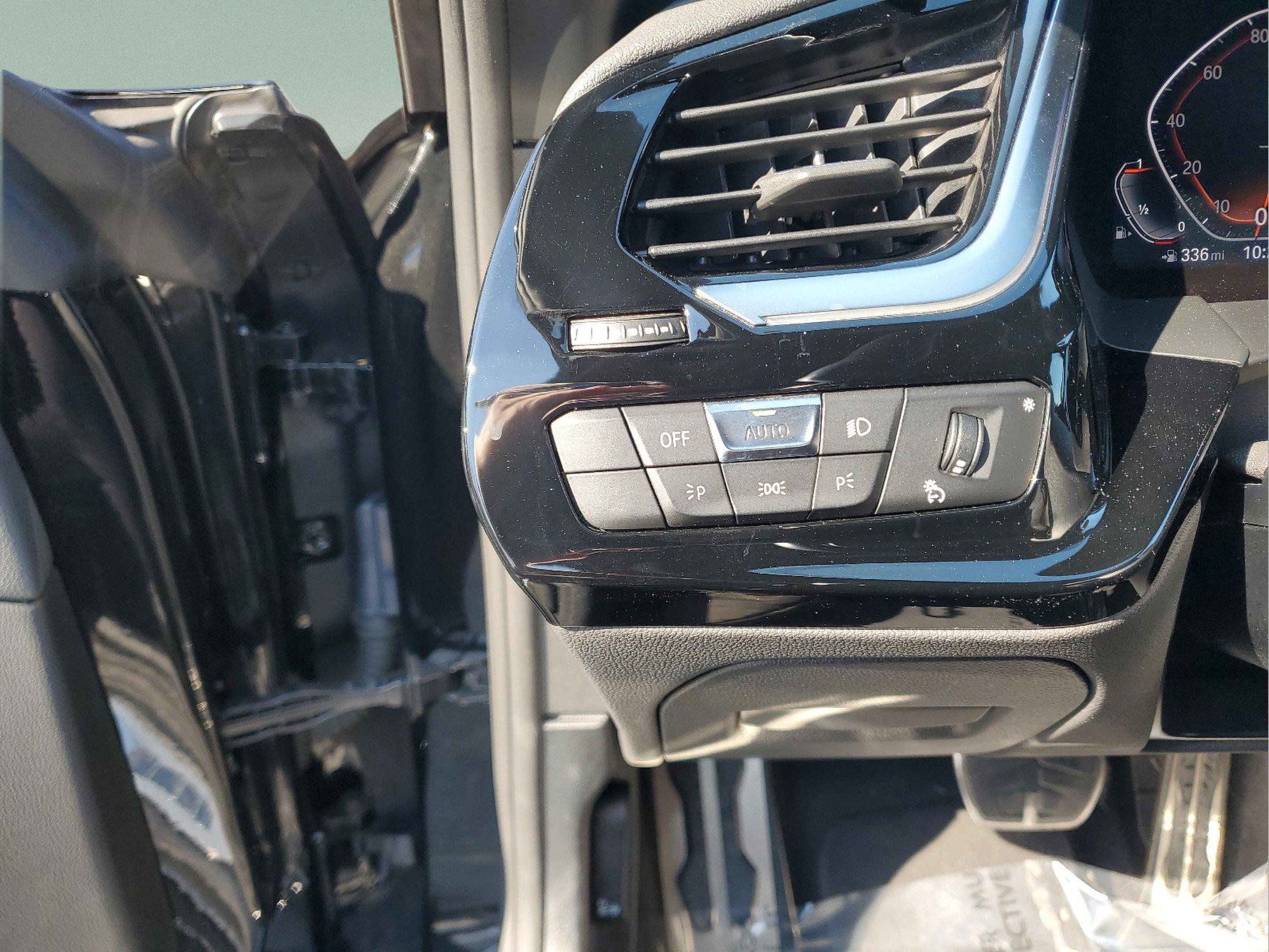 Used 2025 BMW Z4 sDrive30i image 23