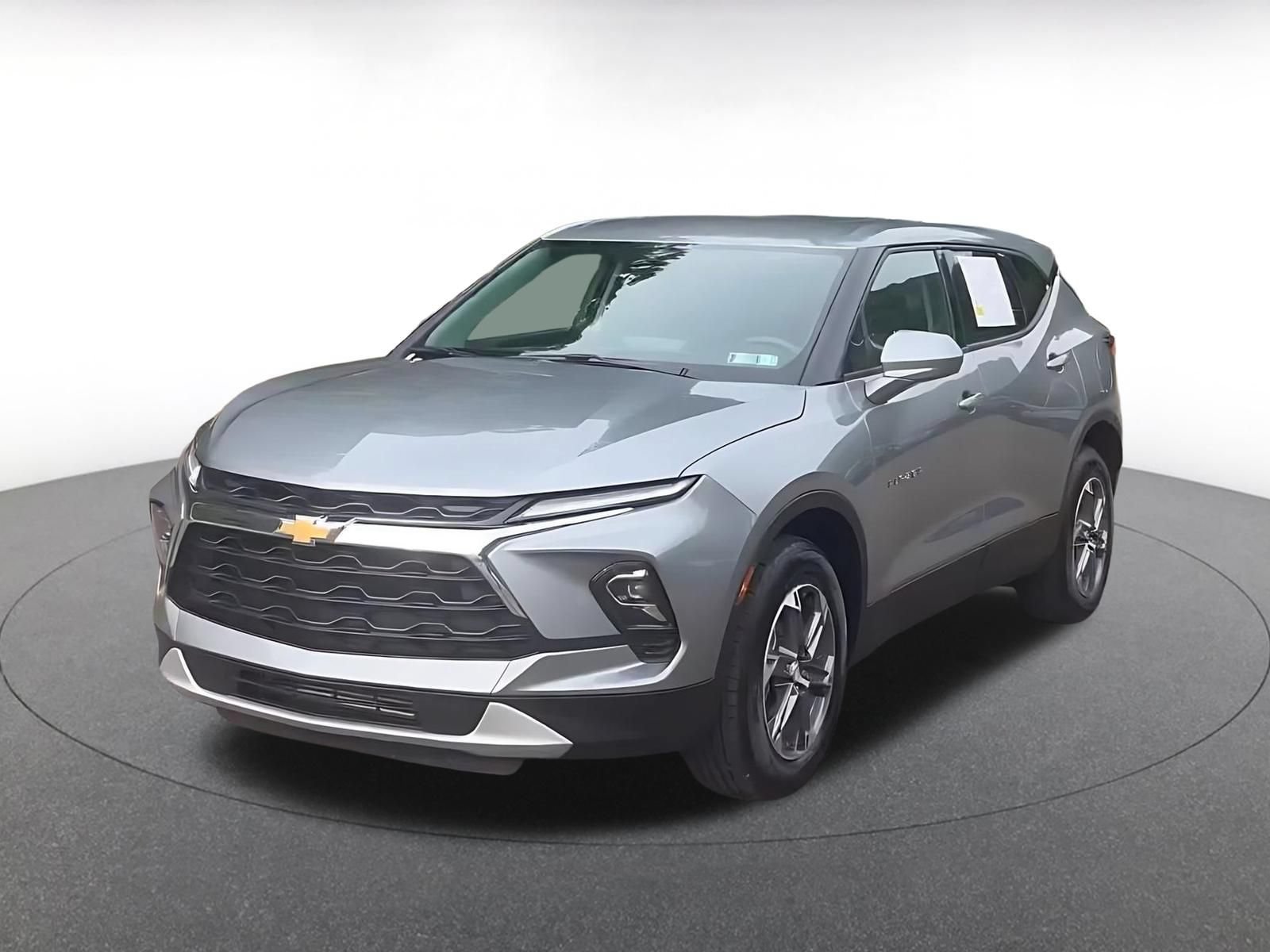 Used 2026 Chevrolet Blazer LT FWD image 7