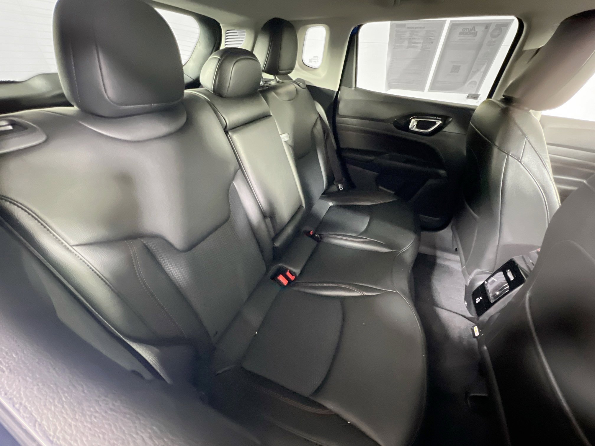 Used 2022 Jeep Compass Trailhawk w/ Trailhawk Convenience Group image 24