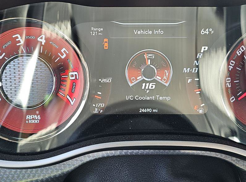 Used 2015 Dodge Challenger SRT Hellcat RWD image 6