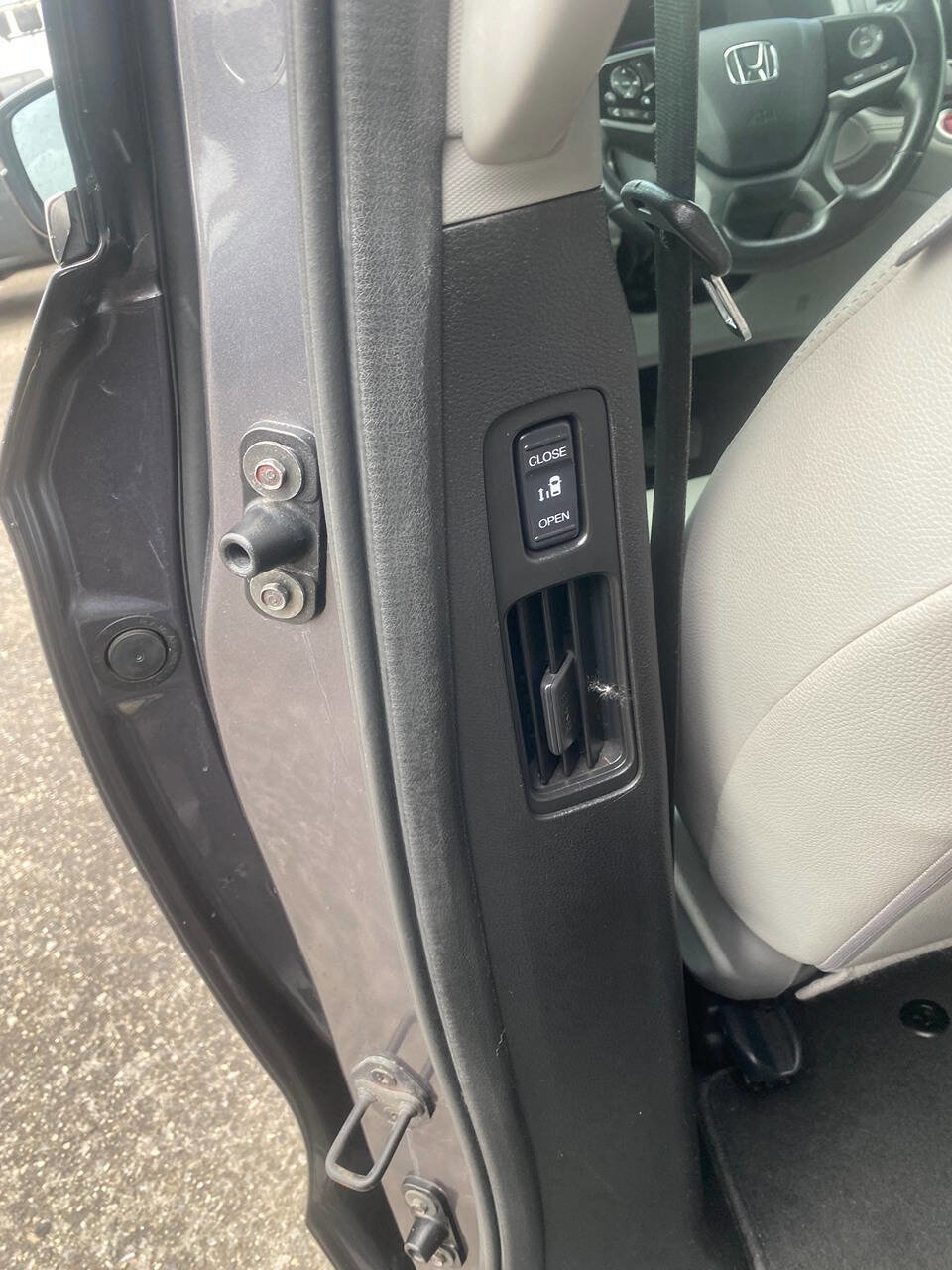 Used 2019 Honda Odyssey EX-L image 16