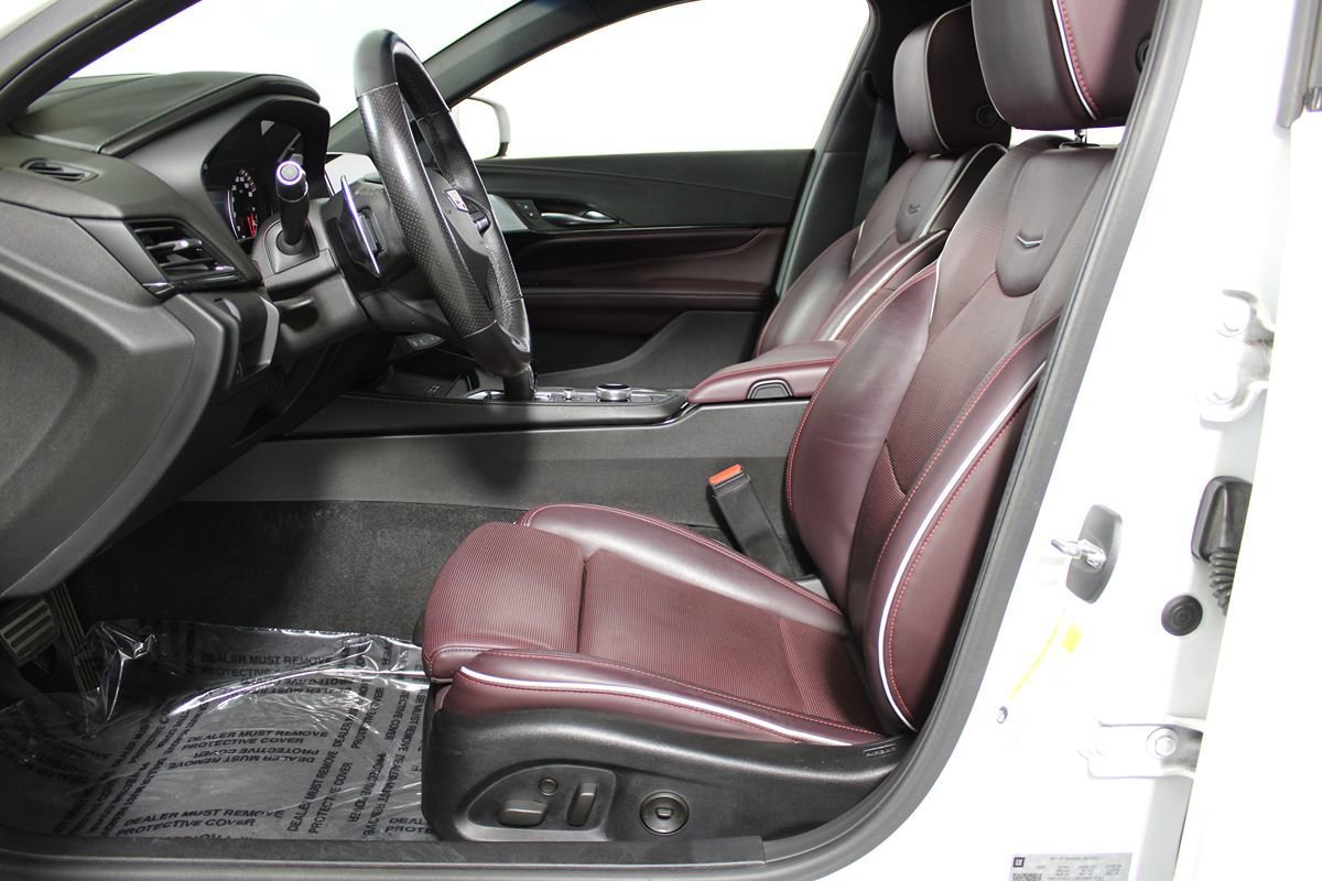 Used 2020 Cadillac CT4 V w/ Climate Package RWD image 8