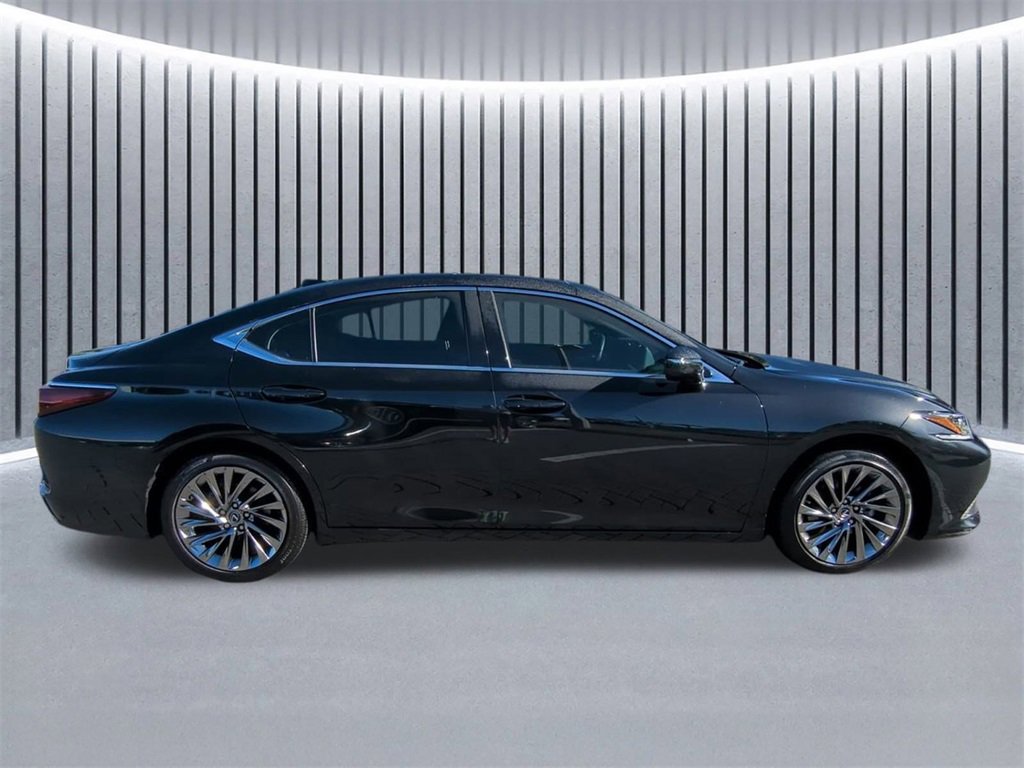 Used 2024 Lexus ES 350 Luxury image 4