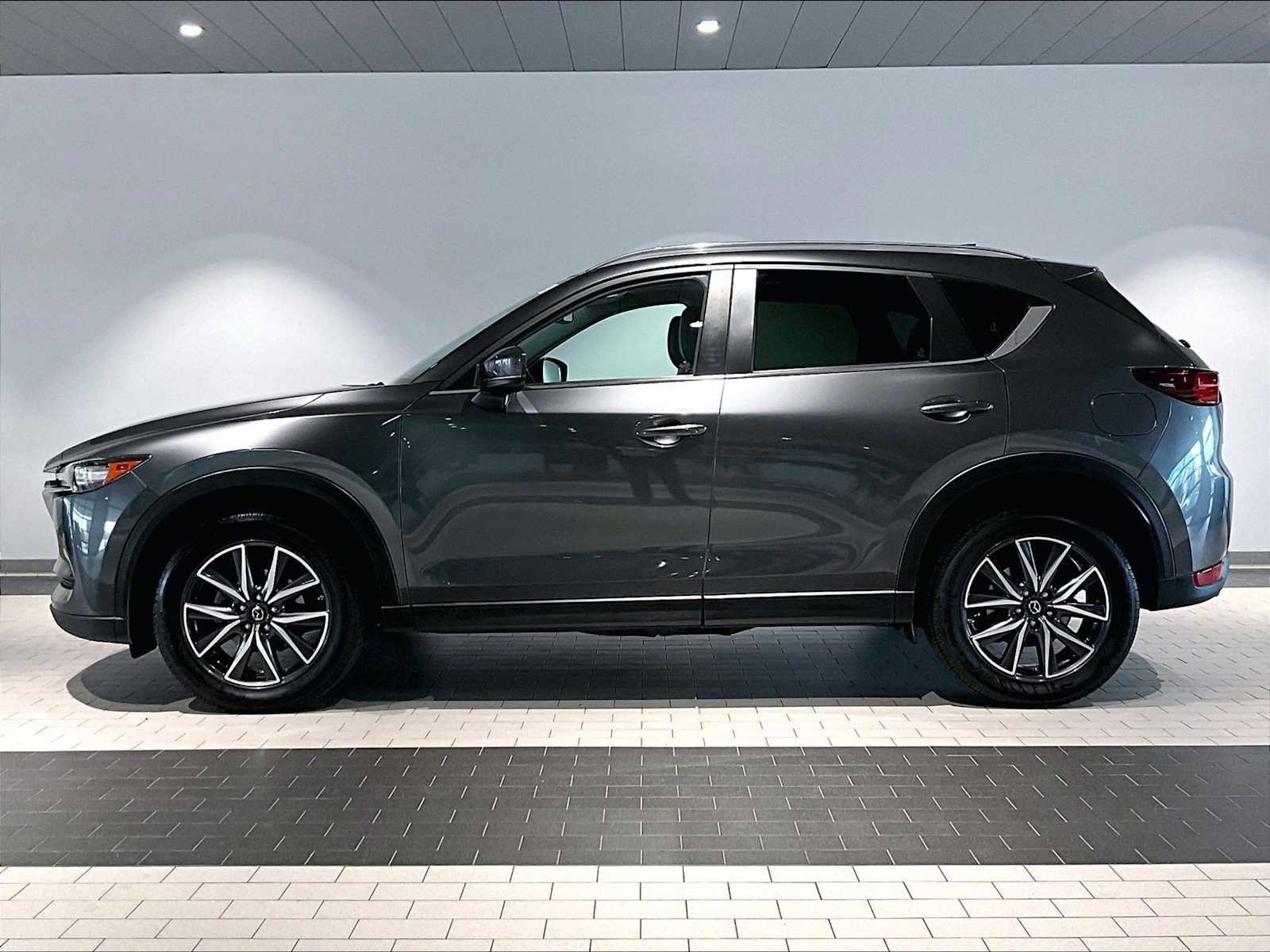 Used 2018 MAZDA CX-5 Touring w/ Preferred Equipment Package image 2