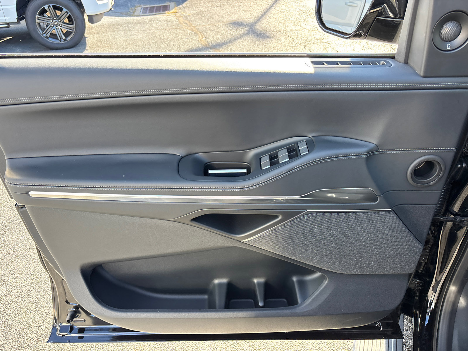 New 2025 Lincoln Navigator L Reserve image 11