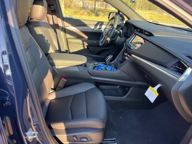 New 2025 Cadillac XT5 Luxury w/ LPO, Floor Liner Package image 32