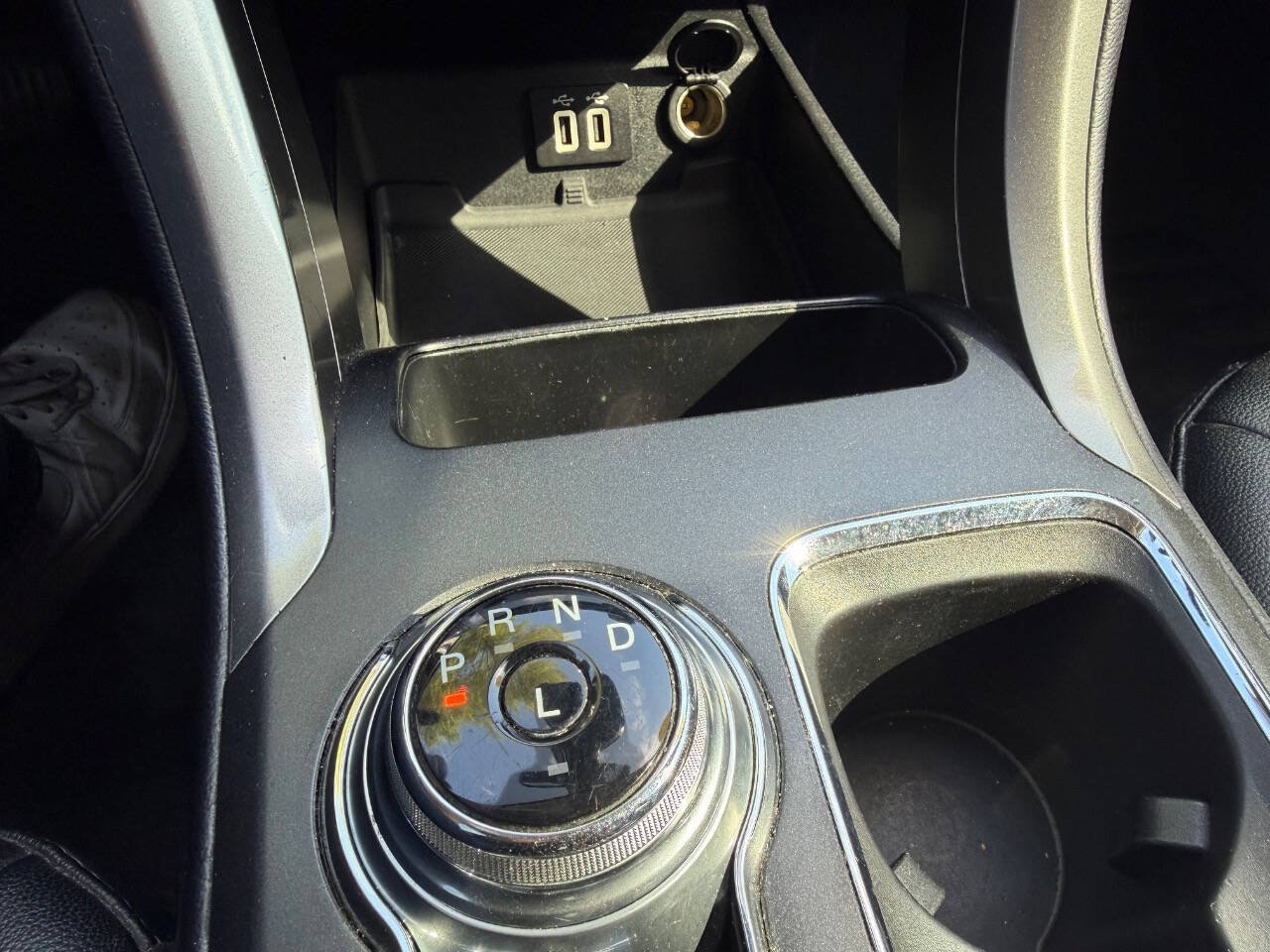 Used 2020 Ford Fusion SEL FWD image 14