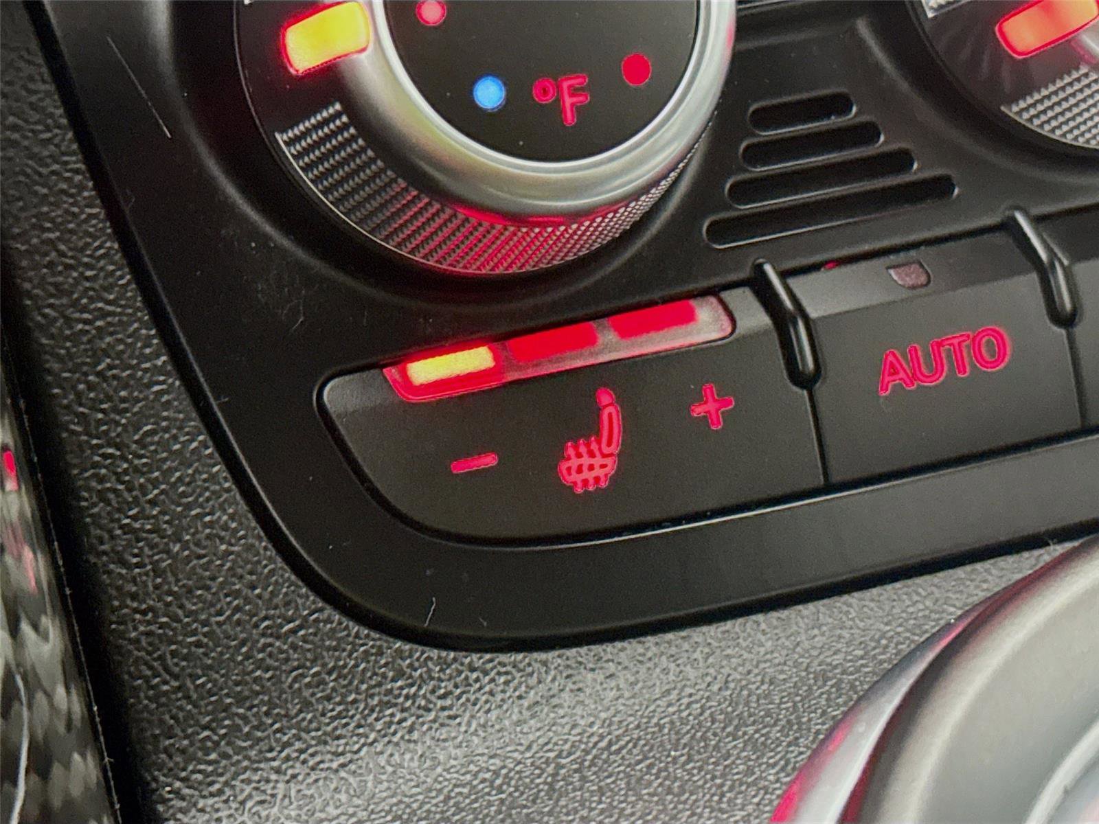 Used 2012 Audi R8 V10 image 12