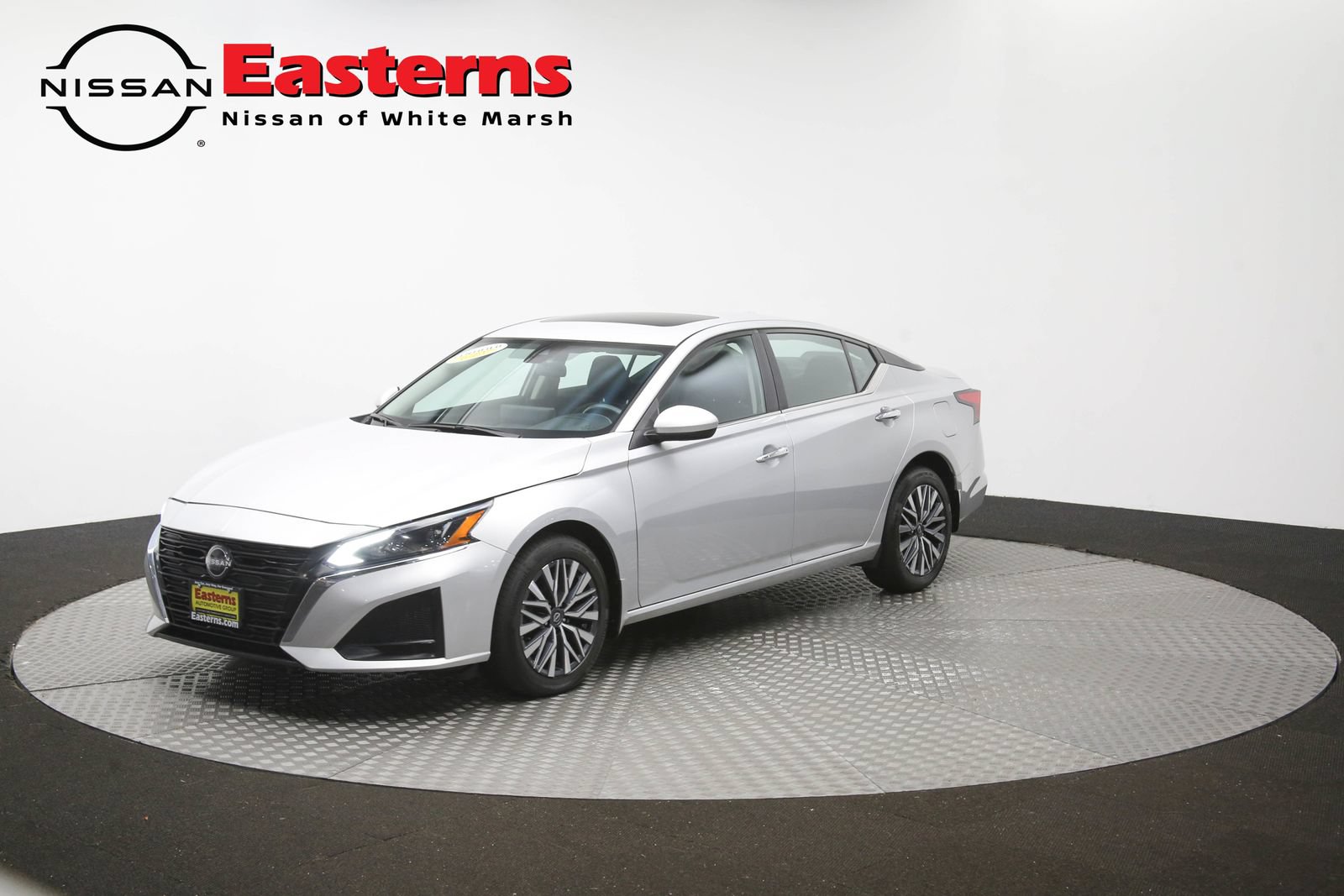 Used 2023 Nissan Altima 2.5 SV w/ SV Premium Package AWD/4WD image 55