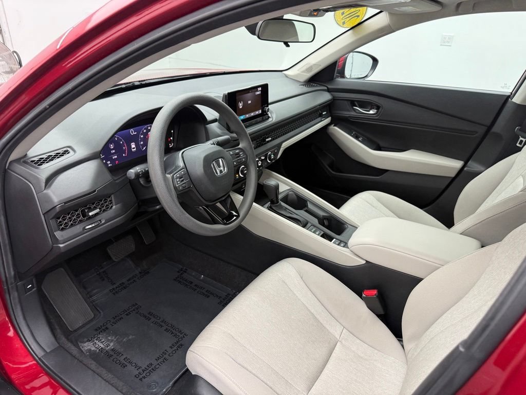 Used 2024 Honda Accord EX image 18