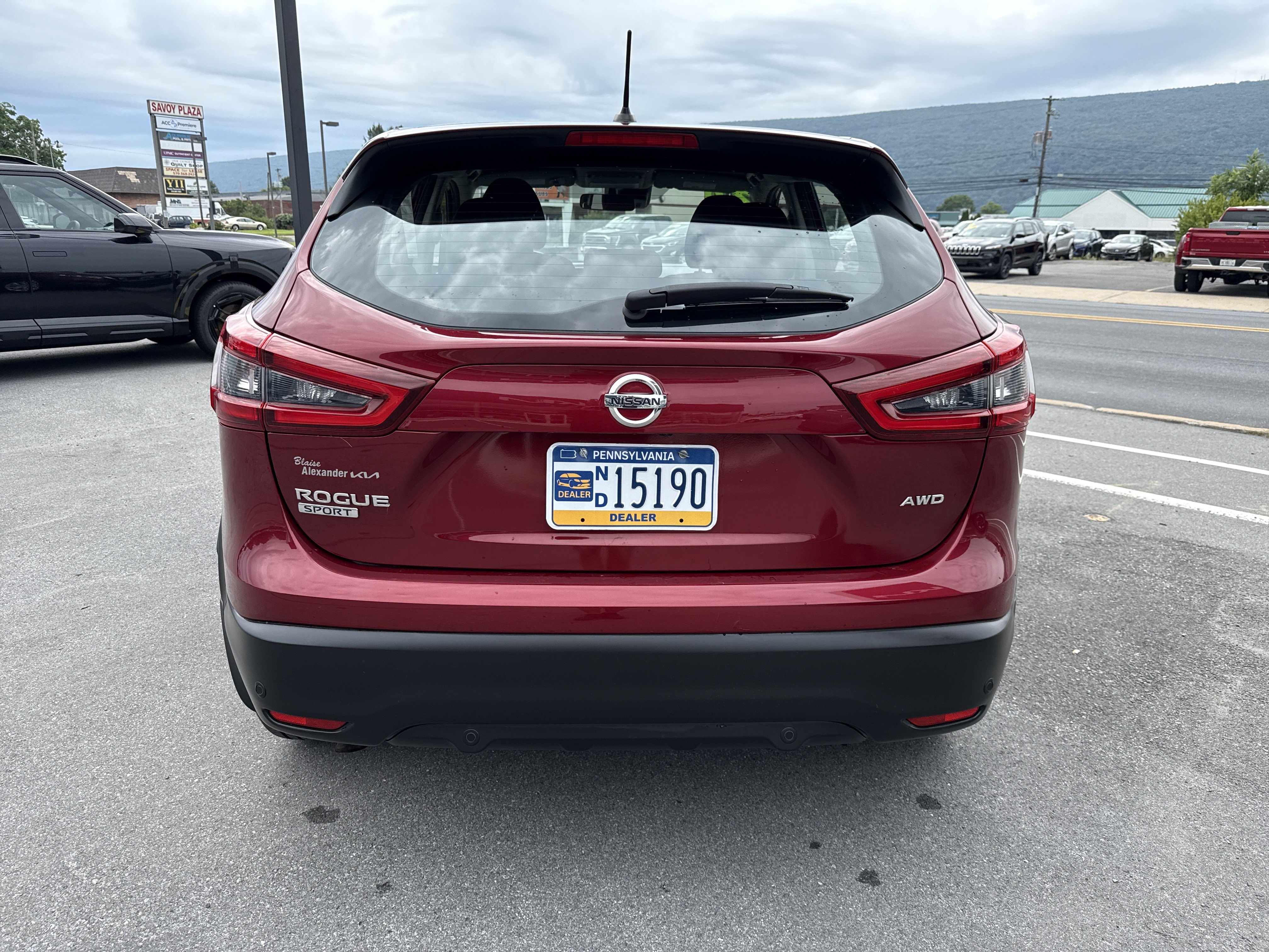 Used 2020 Nissan Rogue Sport S AWD/4WD video 4
