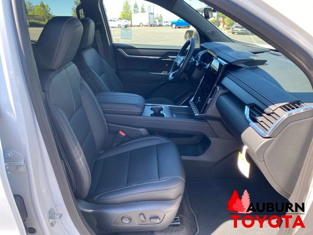Used 2026 GMC Acadia Elevation w/ Black Edition AWD/4WD image 15