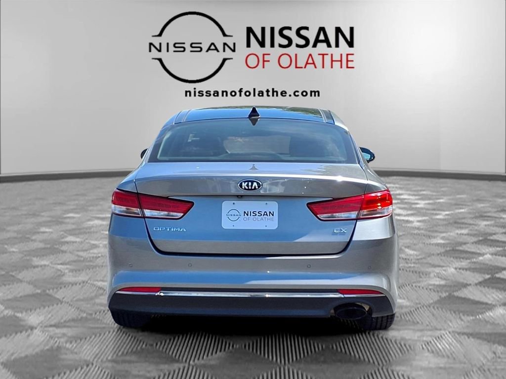 Used 2018 Kia Optima EX w/ Premium Package FWD image 27