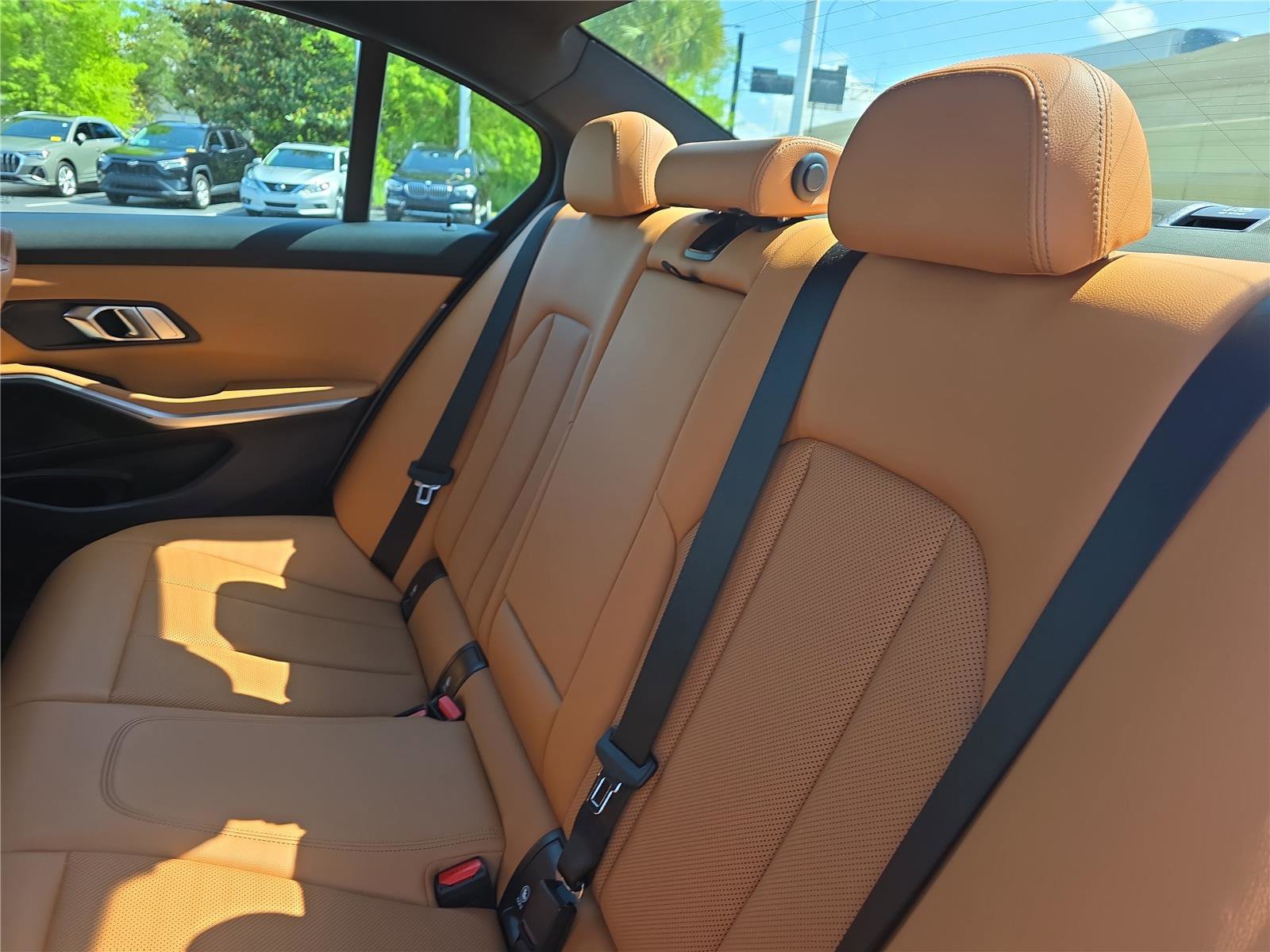 Certified 2023 BMW 330i Sedan RWD image 11