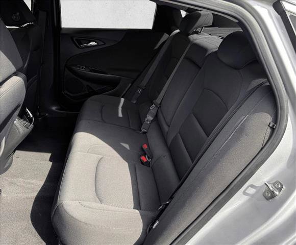 Used 2020 Chevrolet Malibu LT FWD image 18