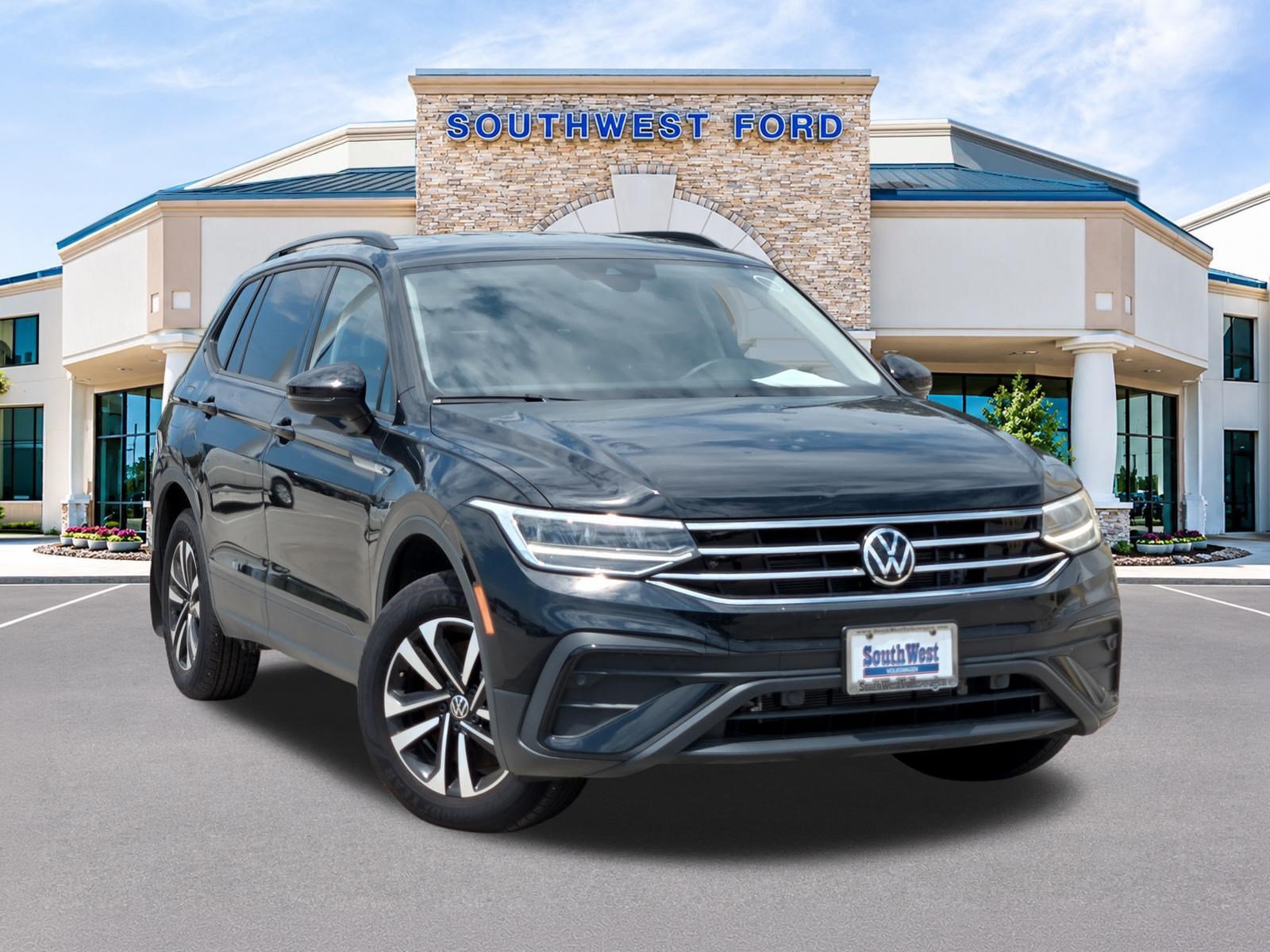 Used 2024 Volkswagen Tiguan S