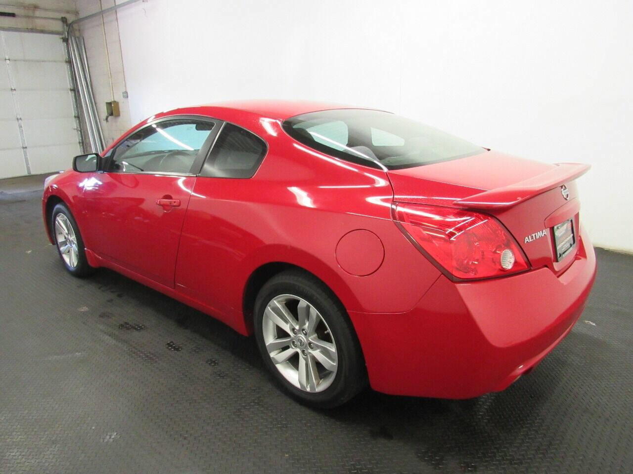Used 2011 Nissan Altima 2.5 S w/ Convenience Pkg FWD image 5