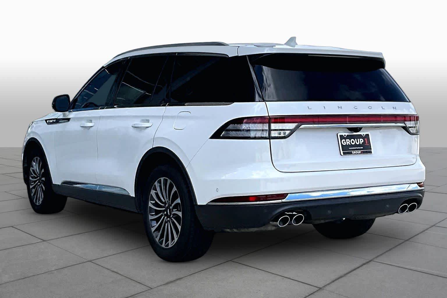 Used 2023 Lincoln Aviator Reserve w/ Elements Package Plus RWD image 12