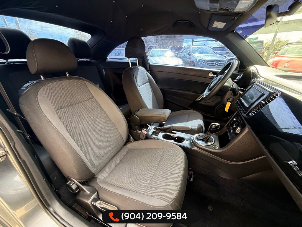 Used 2014 Volkswagen Beetle 2.5 image 26