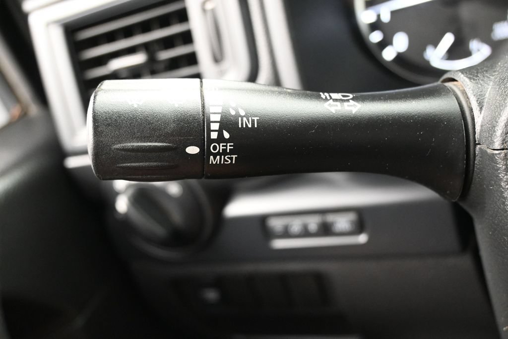 Used 2021 Nissan Titan S w/ S Utility Package RWD image 18