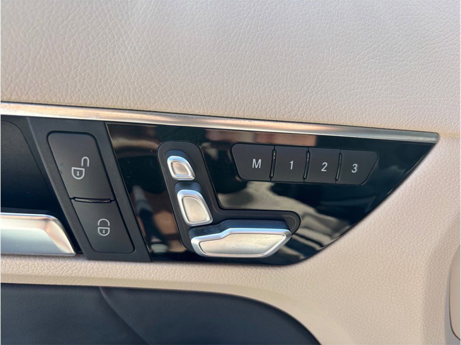 Used 2016 Mercedes-Benz E 400 Cabriolet image 21