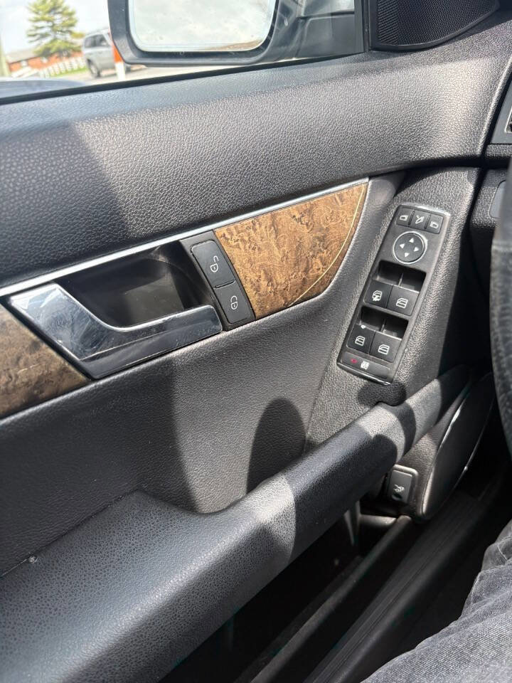 Used 2008 Mercedes-Benz C 350 Sport image 27