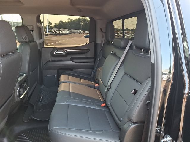 Used 2024 GMC Sierra 1500 SLT w/ SLT Premium Plus Package AWD/4WD image 10