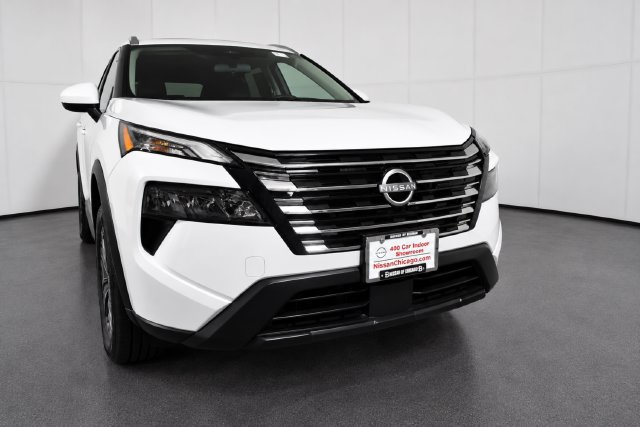 Certified 2025 Nissan Rogue SV w/ SV Premium Package FWD image 3