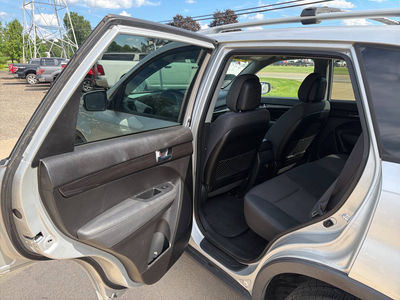 Used 2013 Kia Sorento LX w/ Convenience Pkg FWD image 13