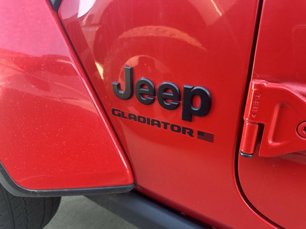 Used 2025 Jeep Gladiator Sport AWD/4WD image 31
