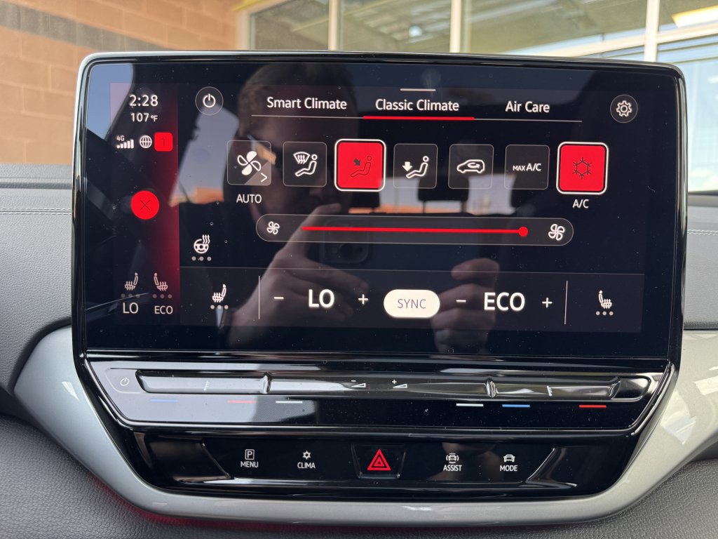 Used 2024 Volkswagen ID.4 S image 23