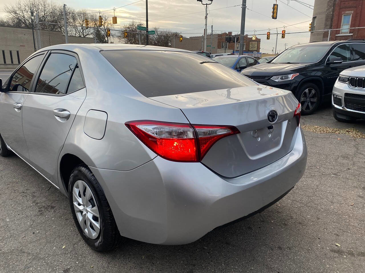Used 2014 Toyota Corolla L FWD image 30