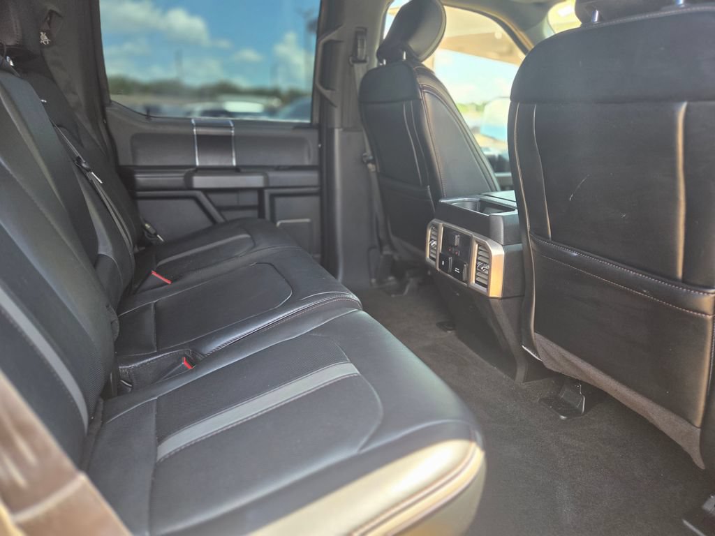 Used 2019 Ford F150 Platinum w/ Equipment Group 701A Luxury AWD/4WD image 11