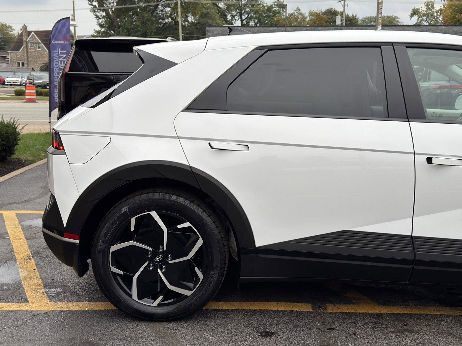 Used 2023 Hyundai Ioniq 5 SEL image 12