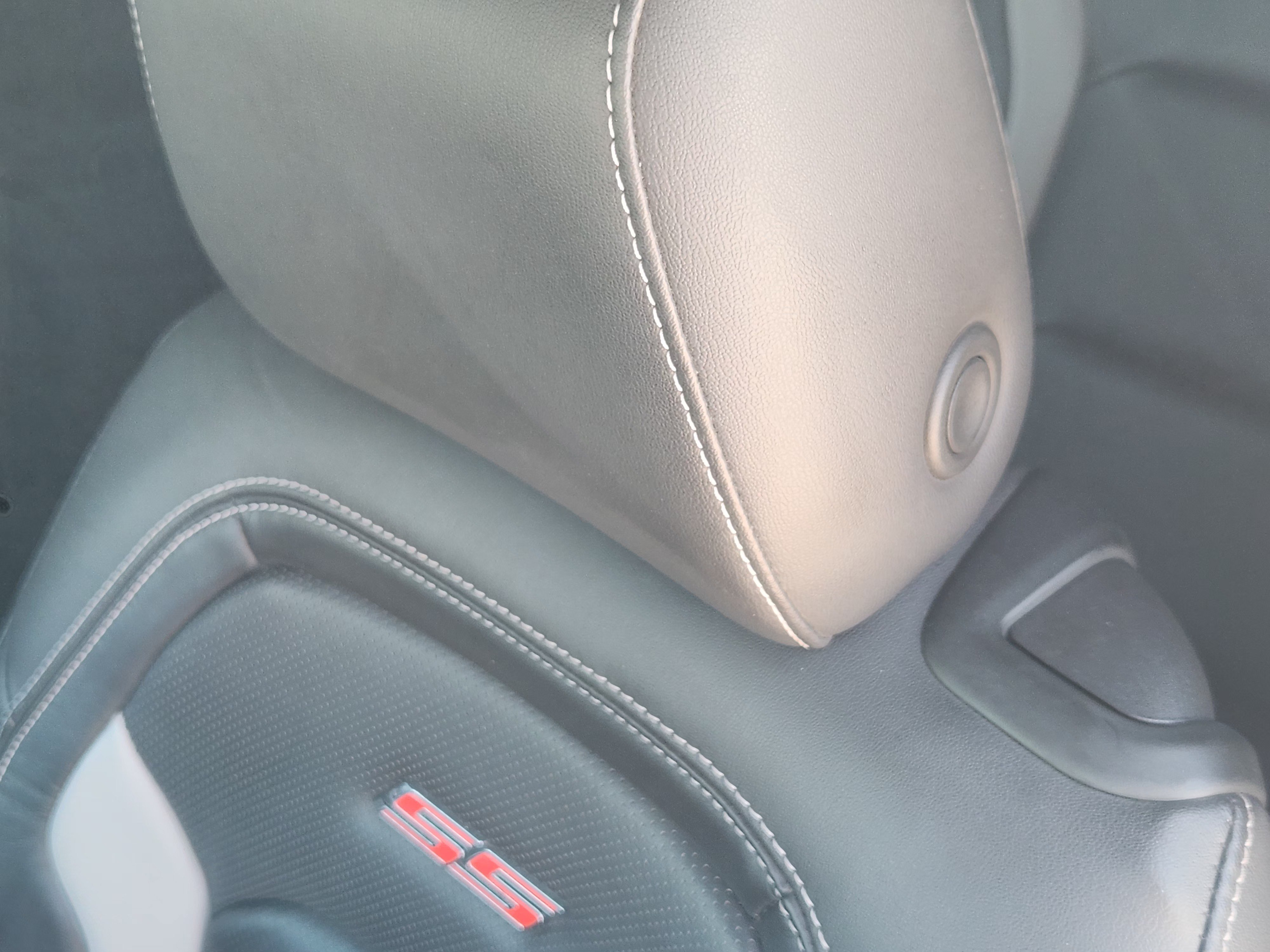 Used 2024 Chevrolet Camaro SS RWD image 15