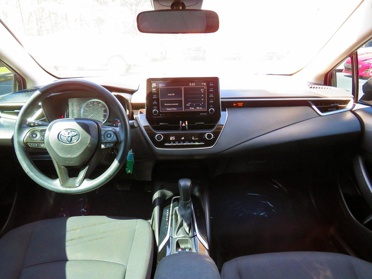 Used 2021 Toyota Corolla LE FWD image 22