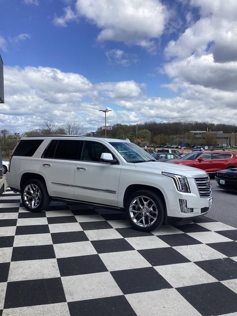 Used 2018 Cadillac Escalade Platinum image 5