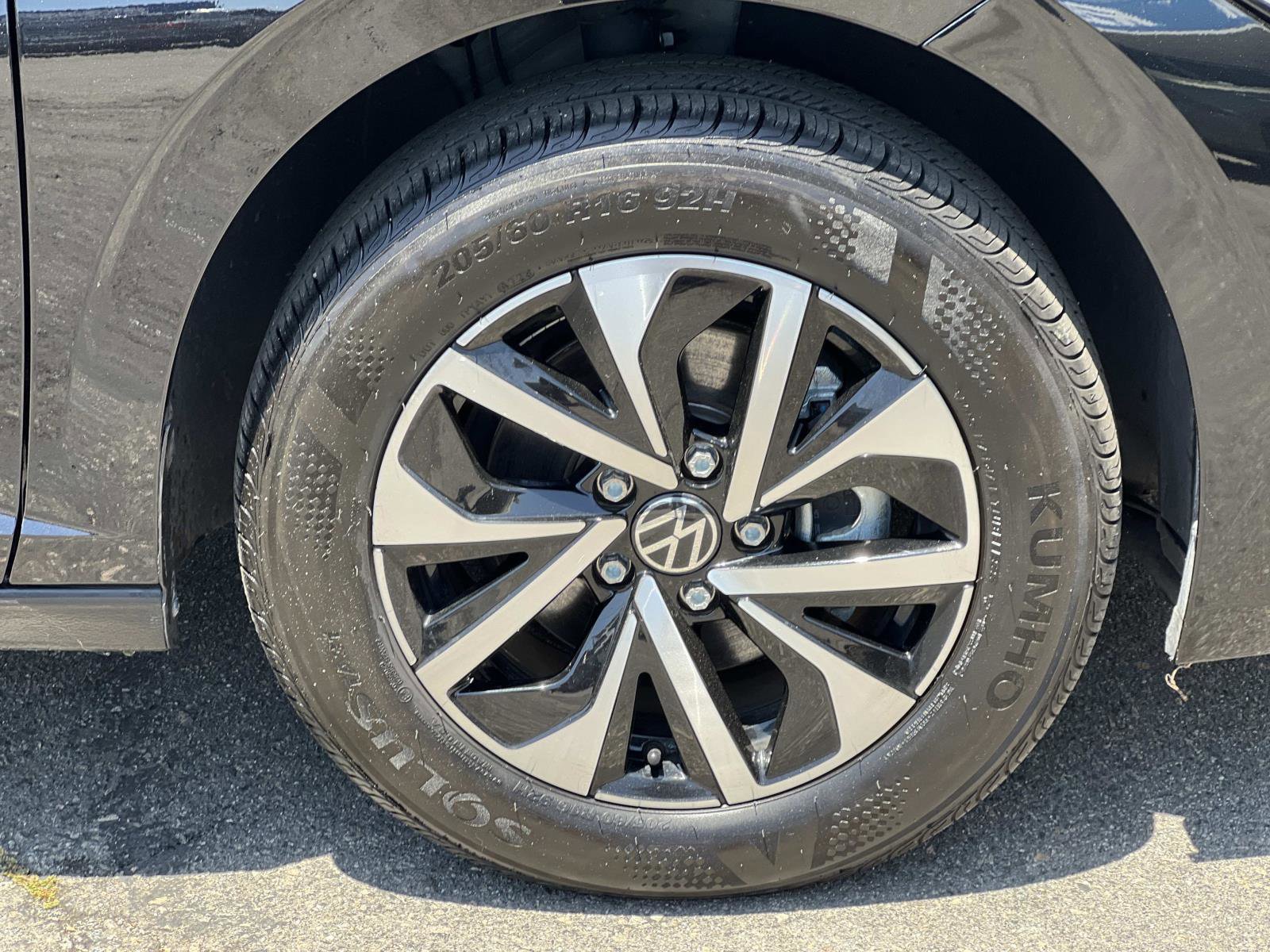Certified 2024 Volkswagen Jetta S FWD image 26