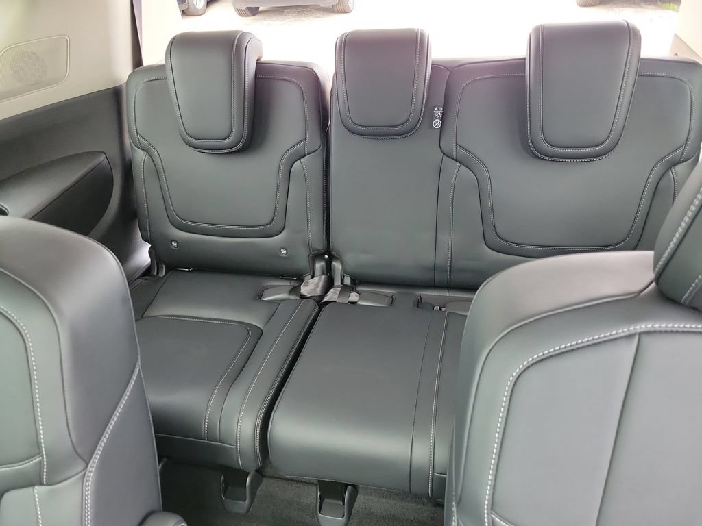 Used 2026 INFINITI QX80 Pure w/ Cargo Package AWD/4WD image 27