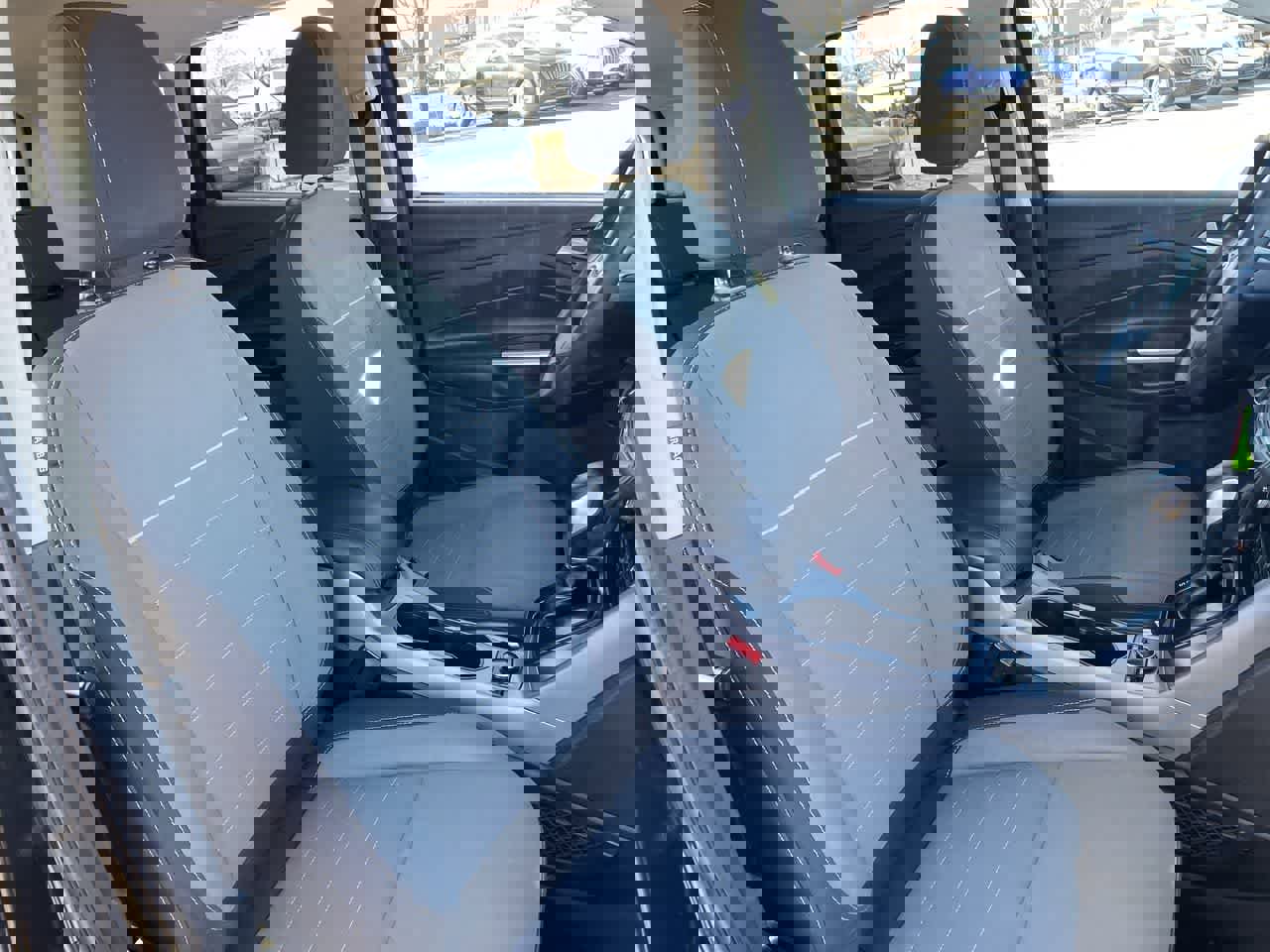 Used 2015 Ford Escape SE w/ Equipment Group 201A image 14