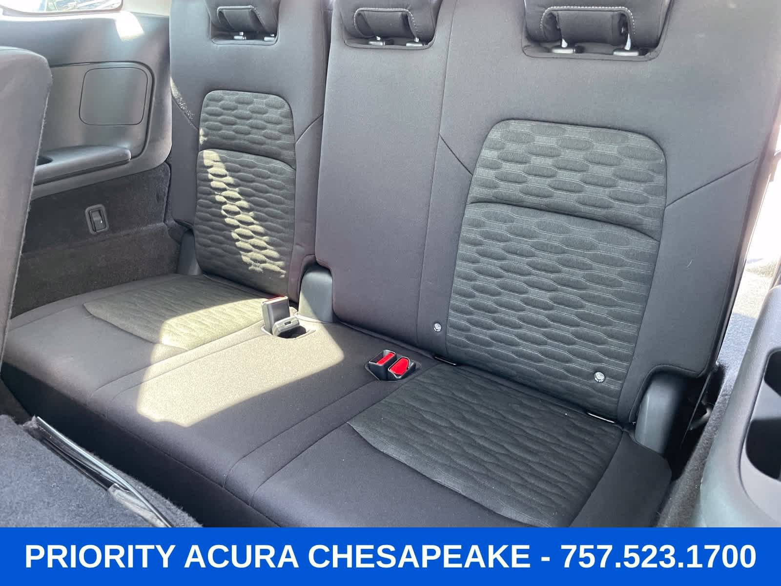 Used 2025 Nissan Pathfinder SV FWD image 22