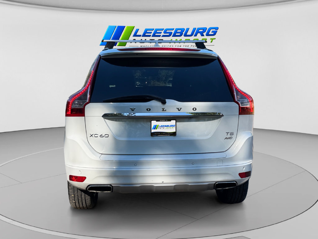 Used 2016 Volvo XC60 T5 Premier w/ Proximity Package AWD/4WD image 4