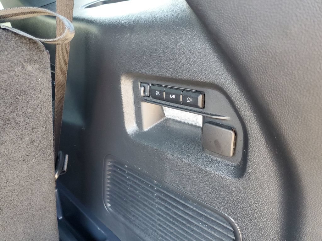 Used 2025 Ford Explorer Platinum AWD/4WD image 39
