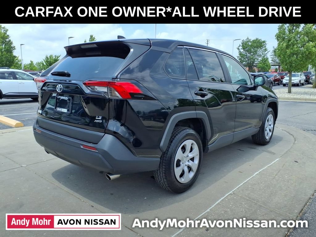 Used 2024 Toyota RAV4 LE AWD/4WD image 7