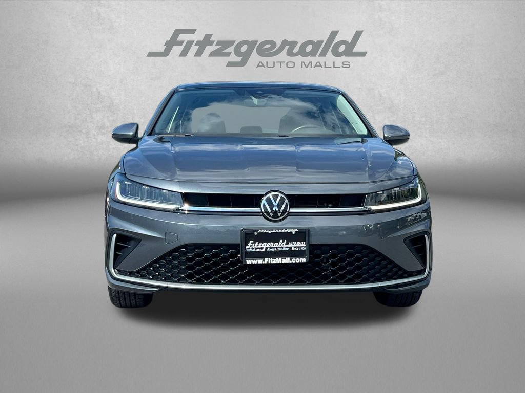 Used 2025 Volkswagen Jetta SE FWD image 6