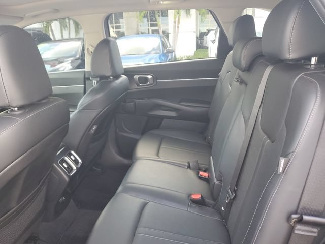 Certified 2024 Kia Sorento S w/ Panoramic Sunroof Package FWD image 9