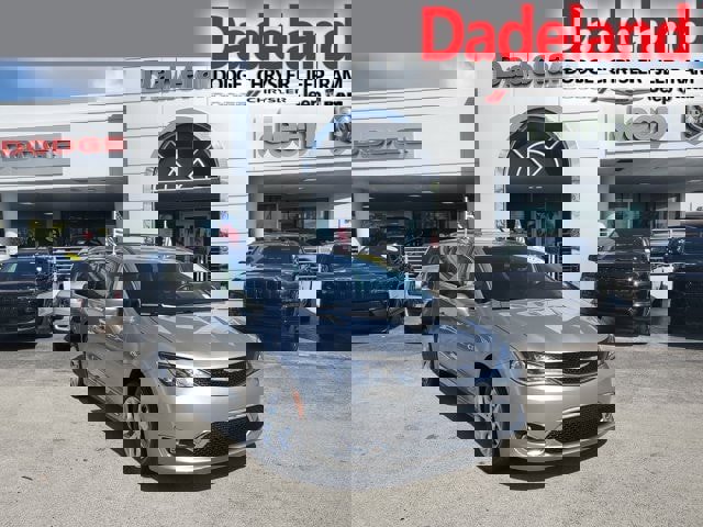 Used 2018 Chrysler Pacifica Touring-L w/ Tire & Wheel Group