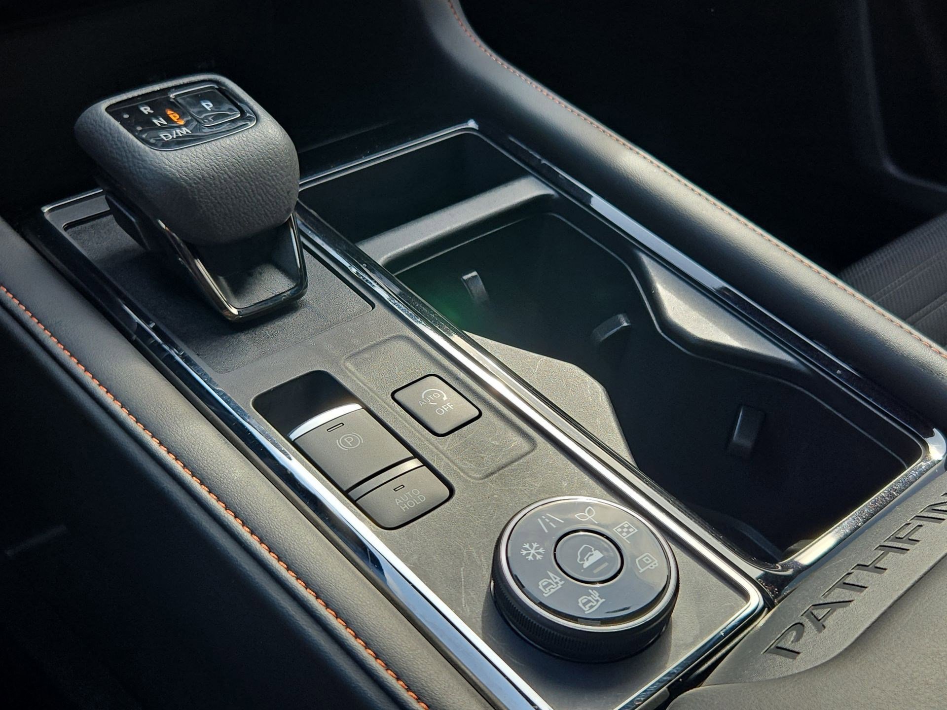 Used 2025 Nissan Pathfinder Rock Creek image 25